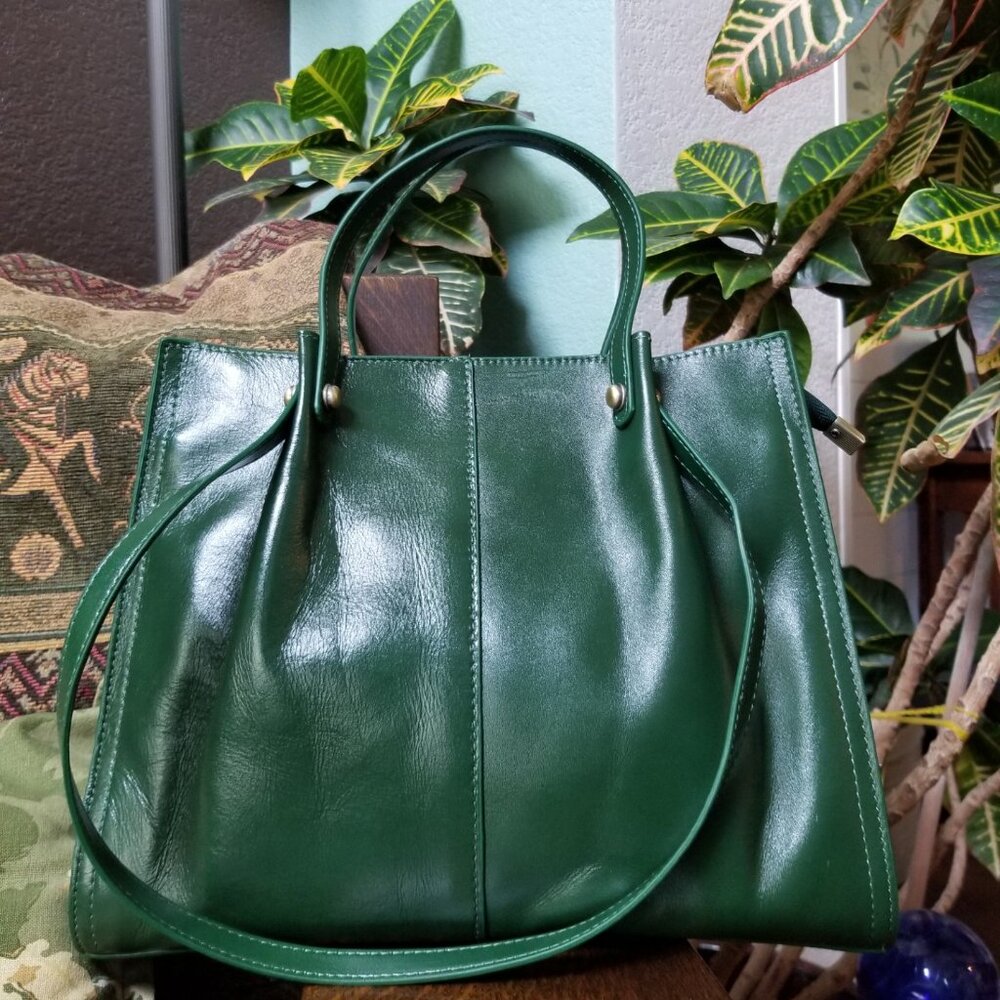 Green leather handbag, unbranded, new without tags